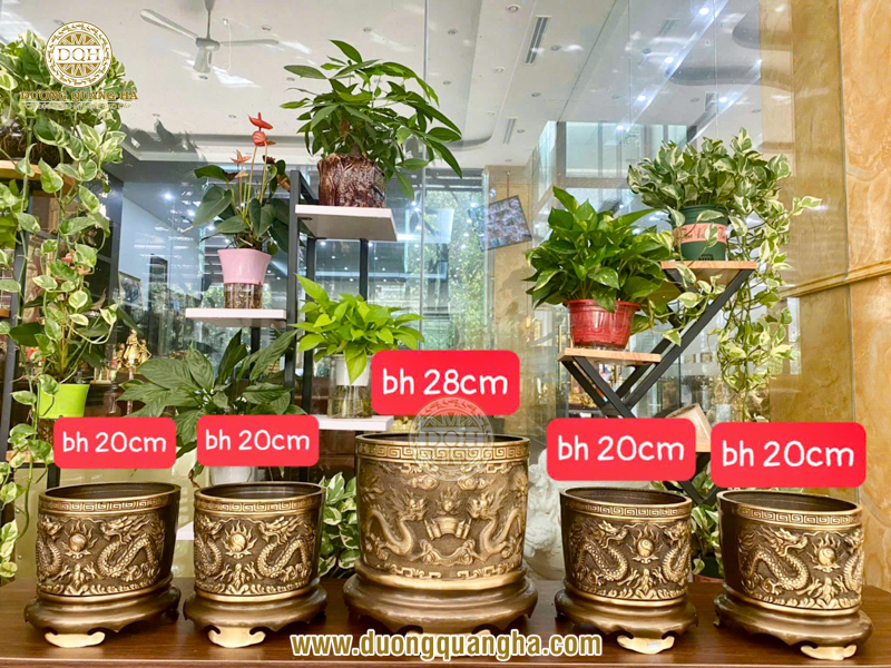 Bát hương đồng - Lựa chọn chuẩn mực cho không gian thờ cúng trang nghiêm