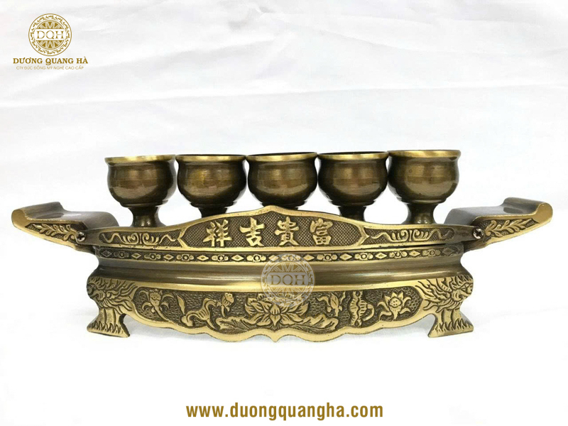 Ý nghĩa của chén thờ trong văn hóa thờ cúng