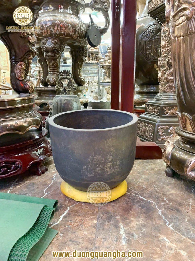 Chuông gia trì là gì? Ý nghĩa và cách sử dụng