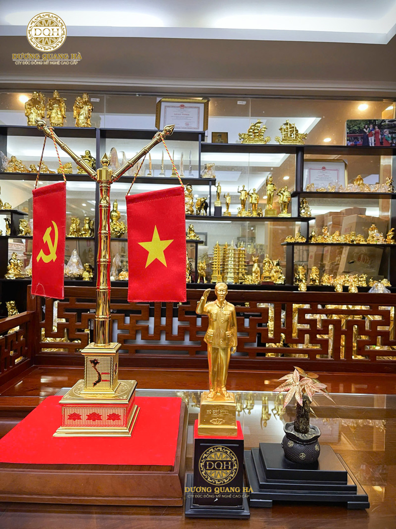 Có nên tặng quà ngày 30/4 - 1/5 không? Gợi ý quà tặng phù hợp và ý nghĩa