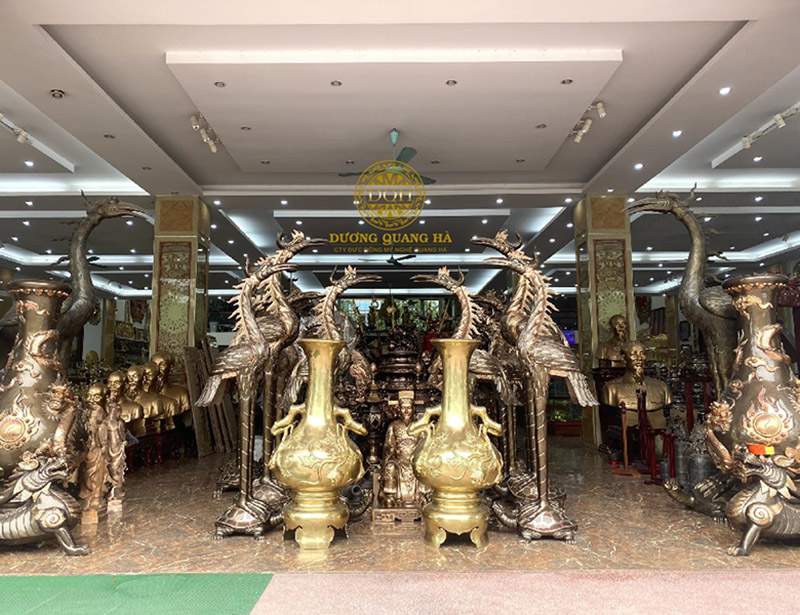 Hướng dẫn chọn mua những mẫu tượng đồng đẹp nhất tại Hà Nội