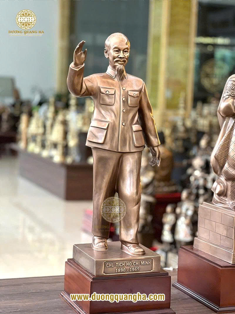Giá tượng Bác Hồ đặt trong cơ quan, trường học, quảng trường