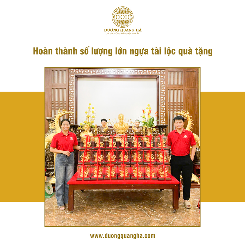 HOÀN THÀNH ĐƠN QUÀ TẶNG TƯỢNG NGỰA TÀI LỘC SỐ LƯỢNG LỚN