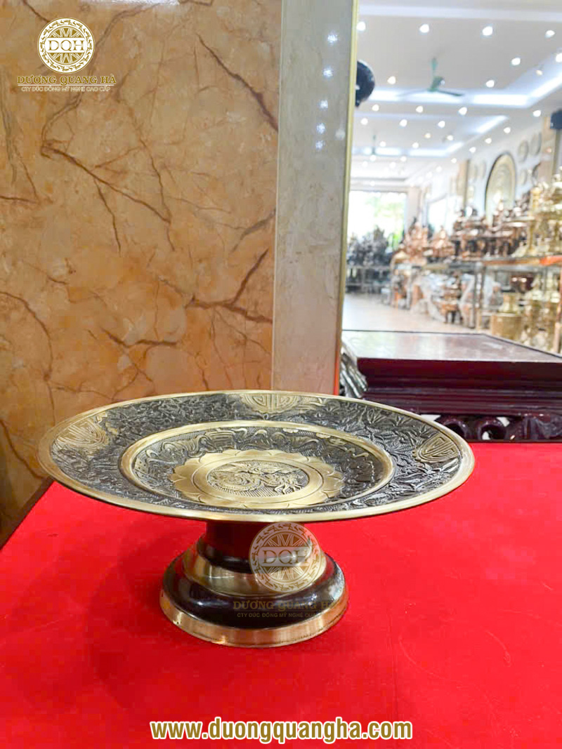 Mâm bồng bằng đồng - Ý nghĩa, công dụng và cách lựa chọn phù hợp cho bàn thờ
