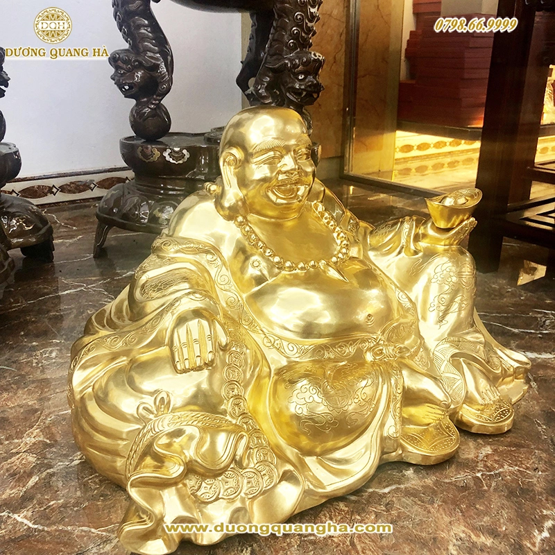 Nên chọn tượng Phật bằng đồng nguyên chất hay mạ vàng, dát vàng để thờ cúng?