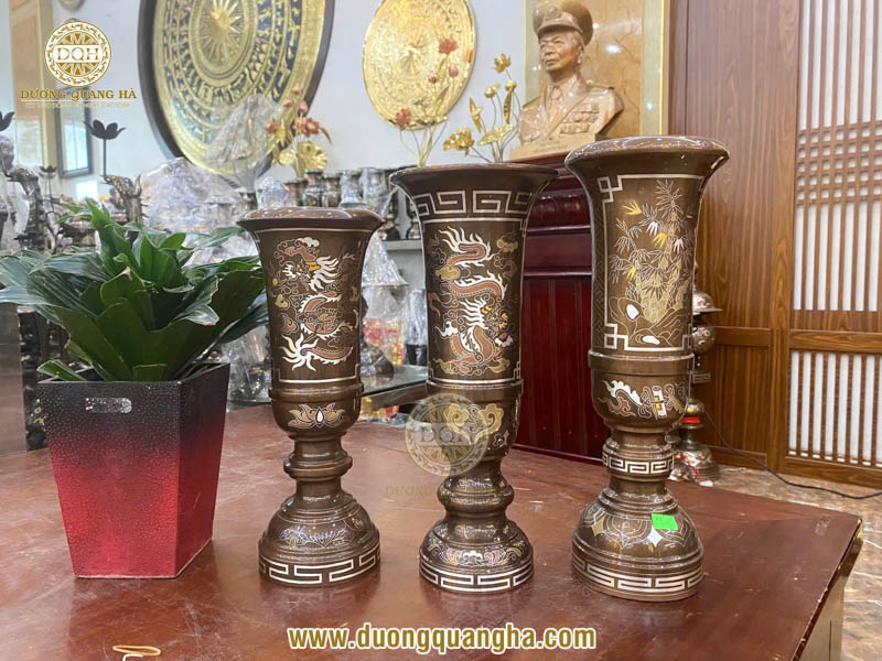 Ống hương là gì? Ý nghĩa của ống hương trên bàn thờ gia tiên