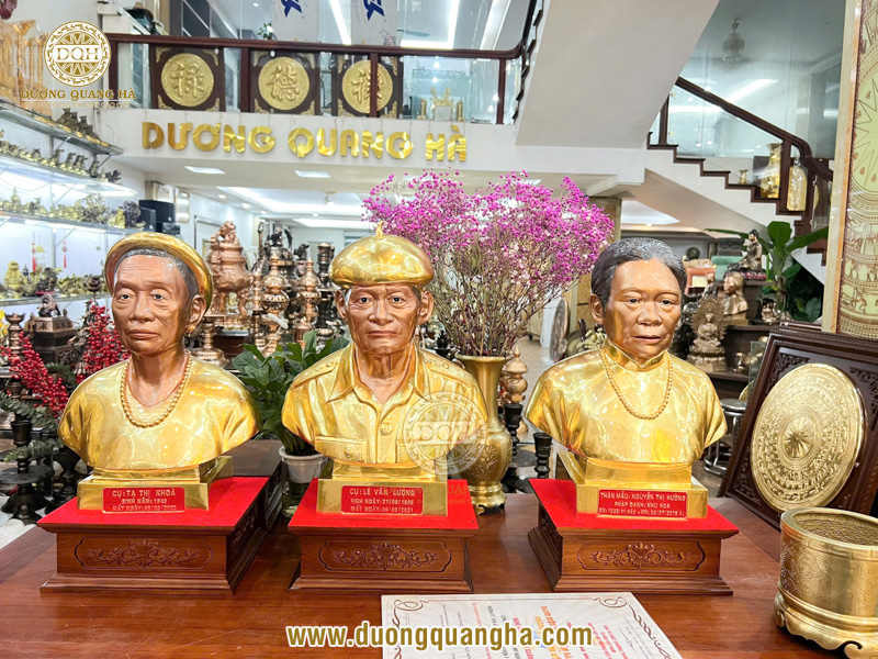 Tạc tượng chân dung - Nghệ thuật lưu giữ hình ảnh trang trọng và trường tồn