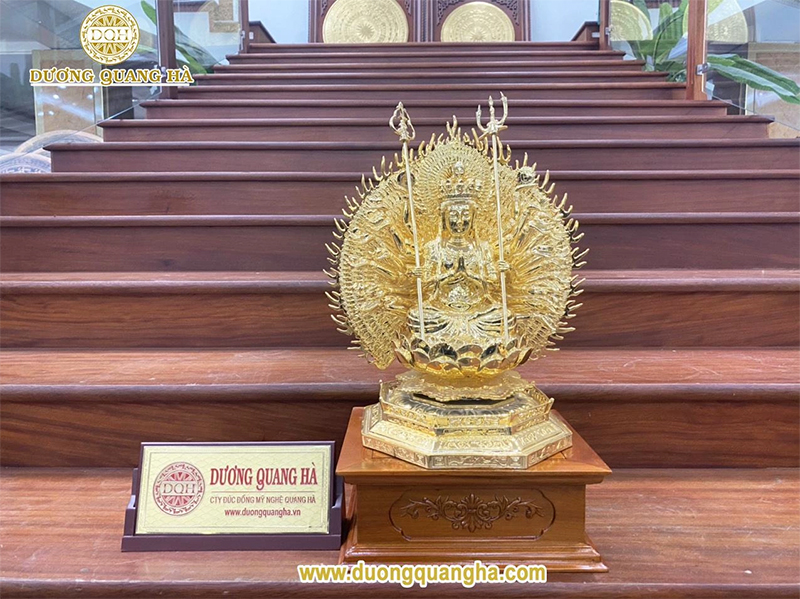 Tượng đồng đặt xe ô tô nên chọn những mẫu tượng như thế nào?