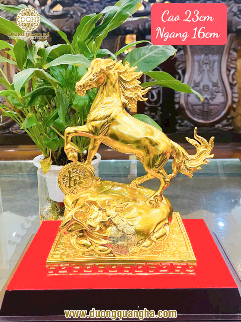 Tượng ngựa phong thủy - Ý nghĩa, cách chọn và địa chỉ chế tác uy tín