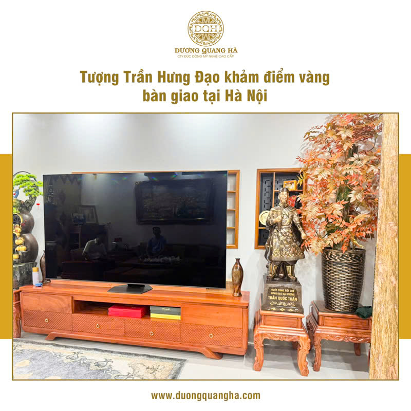 TƯỢNG TRẦN HƯNG ĐẠO KHẢM ĐIỂM VÀNG BÀN GIAO TẠI HÀ NỘI