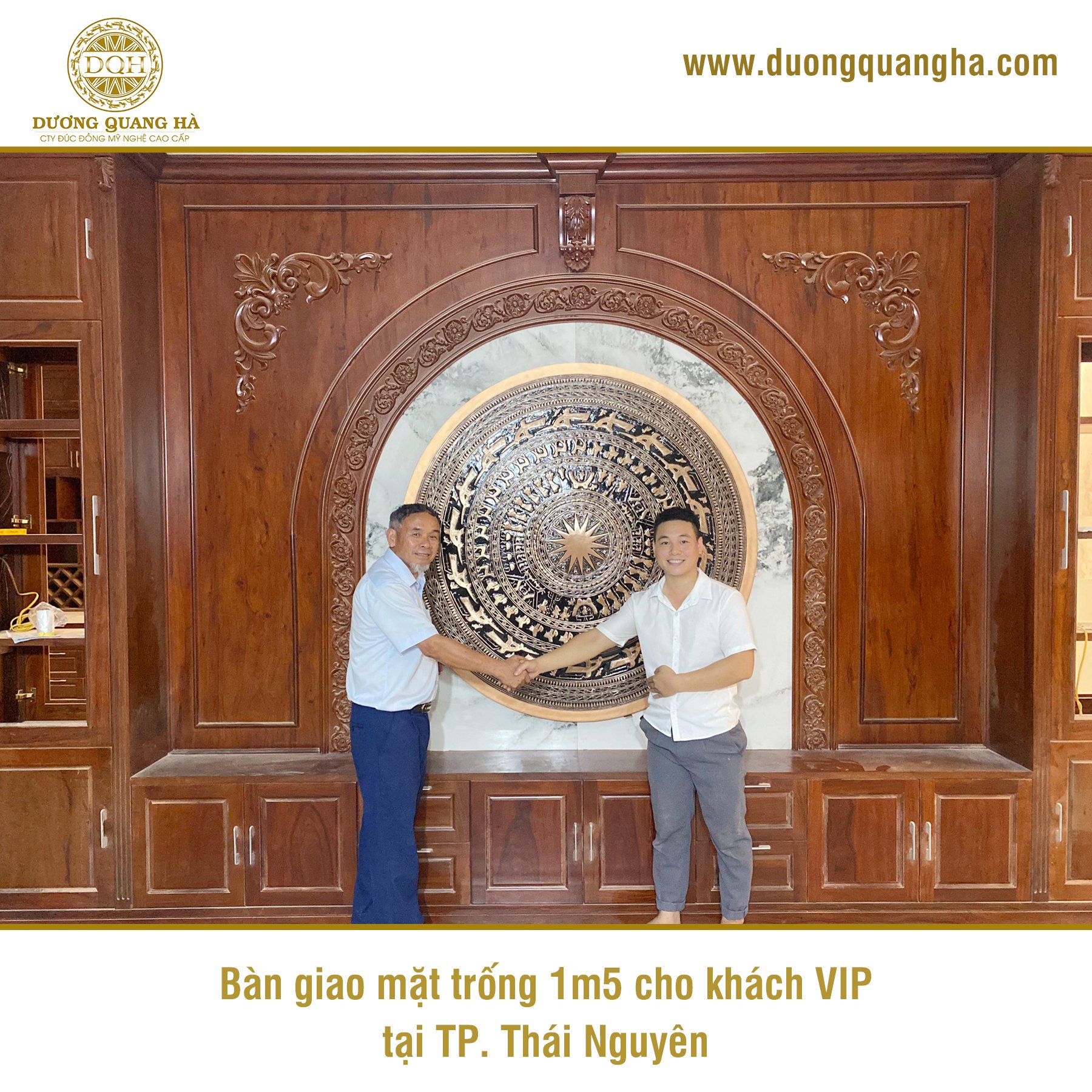 BÀN GIAO MẶT TRỐNG ĐỒNG MÀU GIẢ CỔ CHO KHÁCH HÀNG VIP TẠI TP. THÁI NGUYÊN
