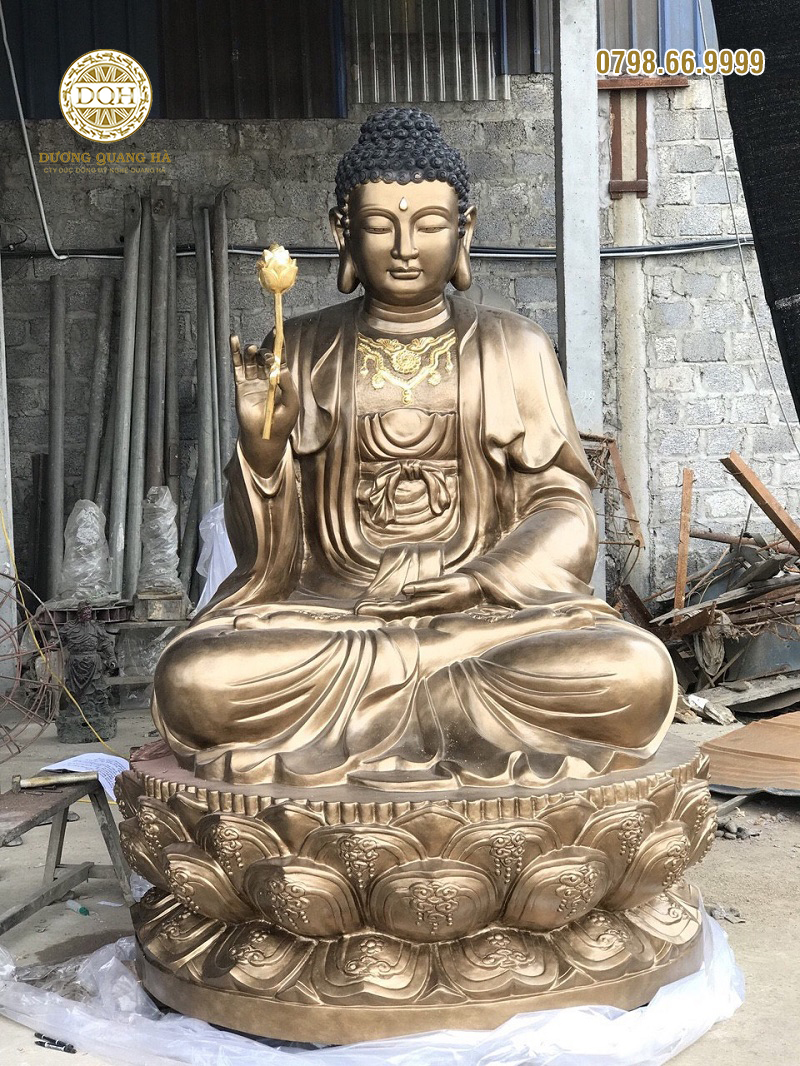 Tượng Phật Thích Ca cao 3,5m bằng đồng