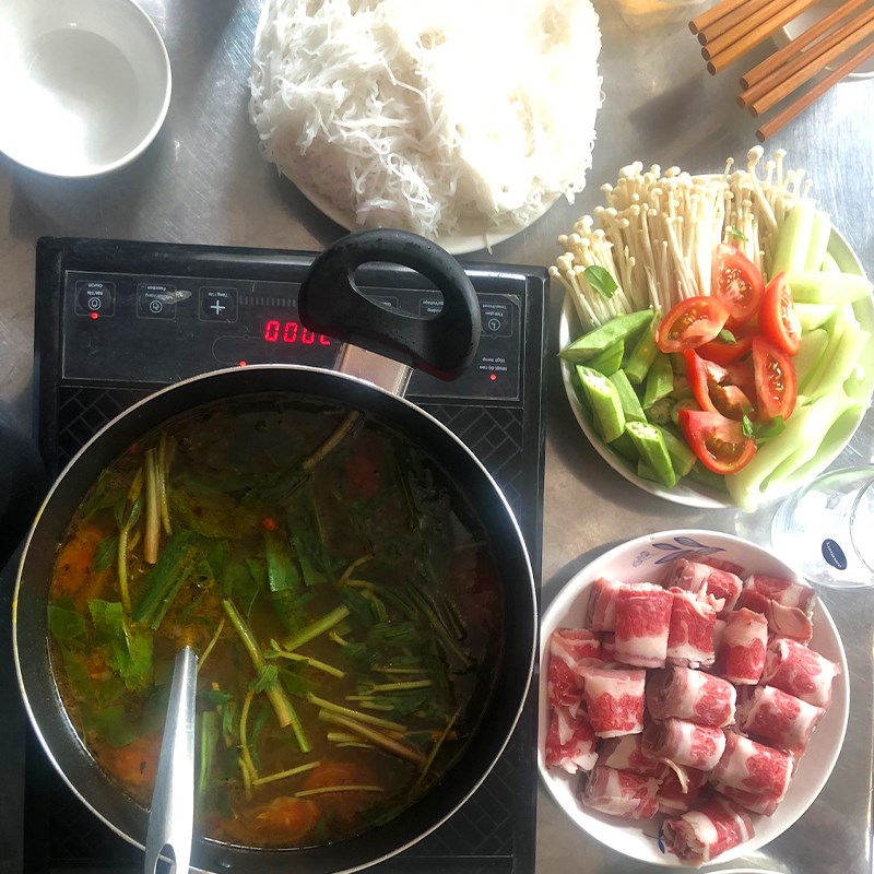 Cách nấu lẩu thái đơn giản tại nhà