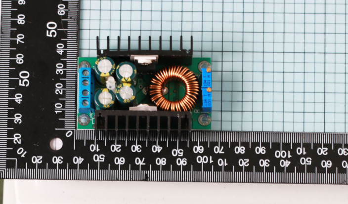 Bộ nguồn đèn led công suất cao 300W điều chỉnh điện áp đầu ra