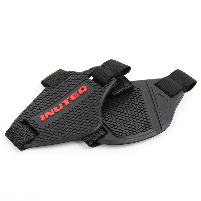 Đệm bảo vệ giày vào số xe côn tay - đệm chống hư giày đi xe số móc