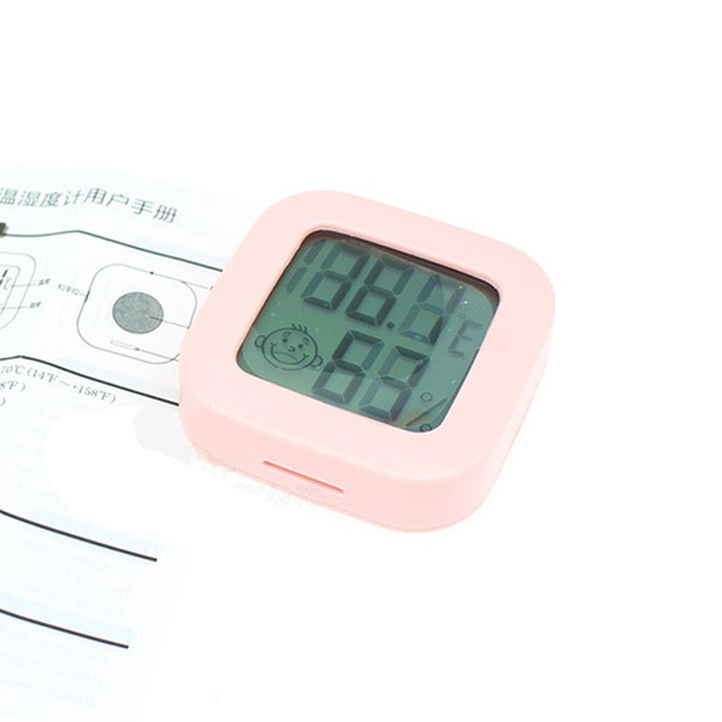 Nhiệt kế và ẩm kế đo nhiệt độ và độ ẩm trong phòng