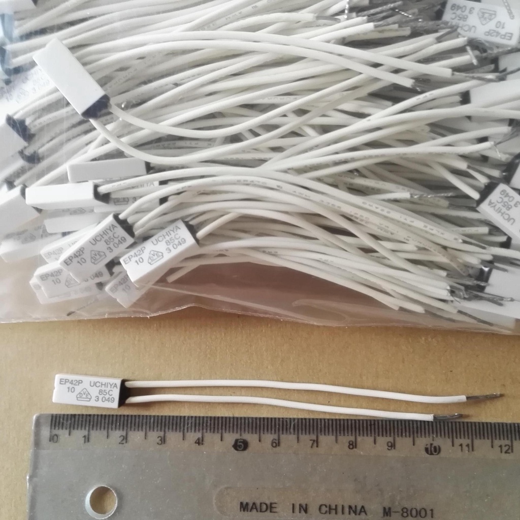 Cảm biến nhiệt độ nước - công tắc nhiệt thường đóng uchiya 5A-250V ( 75-140 ĐỘ C )