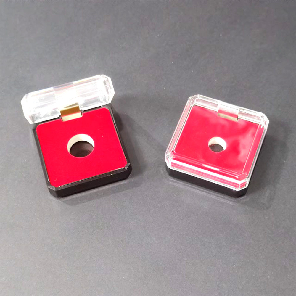 Combo 4 Hộp Mica (bản lề lò xo) đựng huy hiệu có lót xốp đỏ, hộp dày nắp chắc chắn