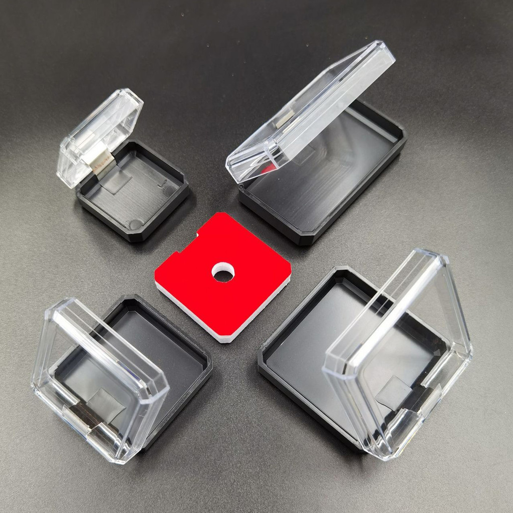 Combo 4 Hộp Mica (bản lề lò xo) đựng huy hiệu có lót xốp đỏ, hộp dày nắp chắc chắn