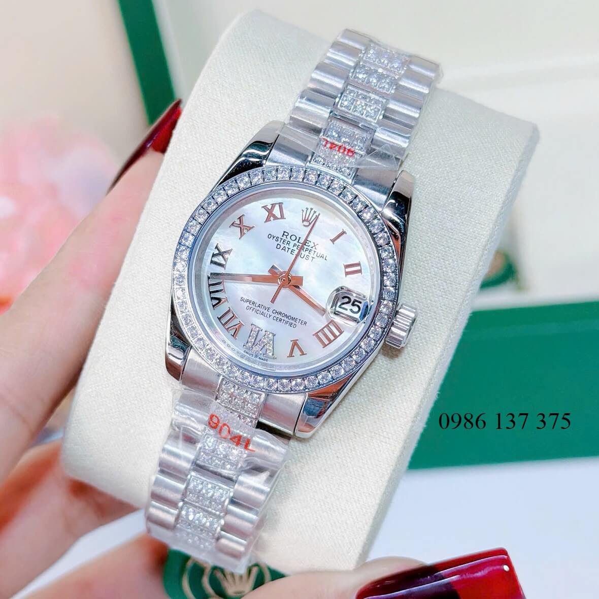 Đồng Hồ Nữ Rolex Datejust Viền Đá Mặt Trắng Xà Cừ Dây Kim Loại Inox Đính Đá Size 31mm