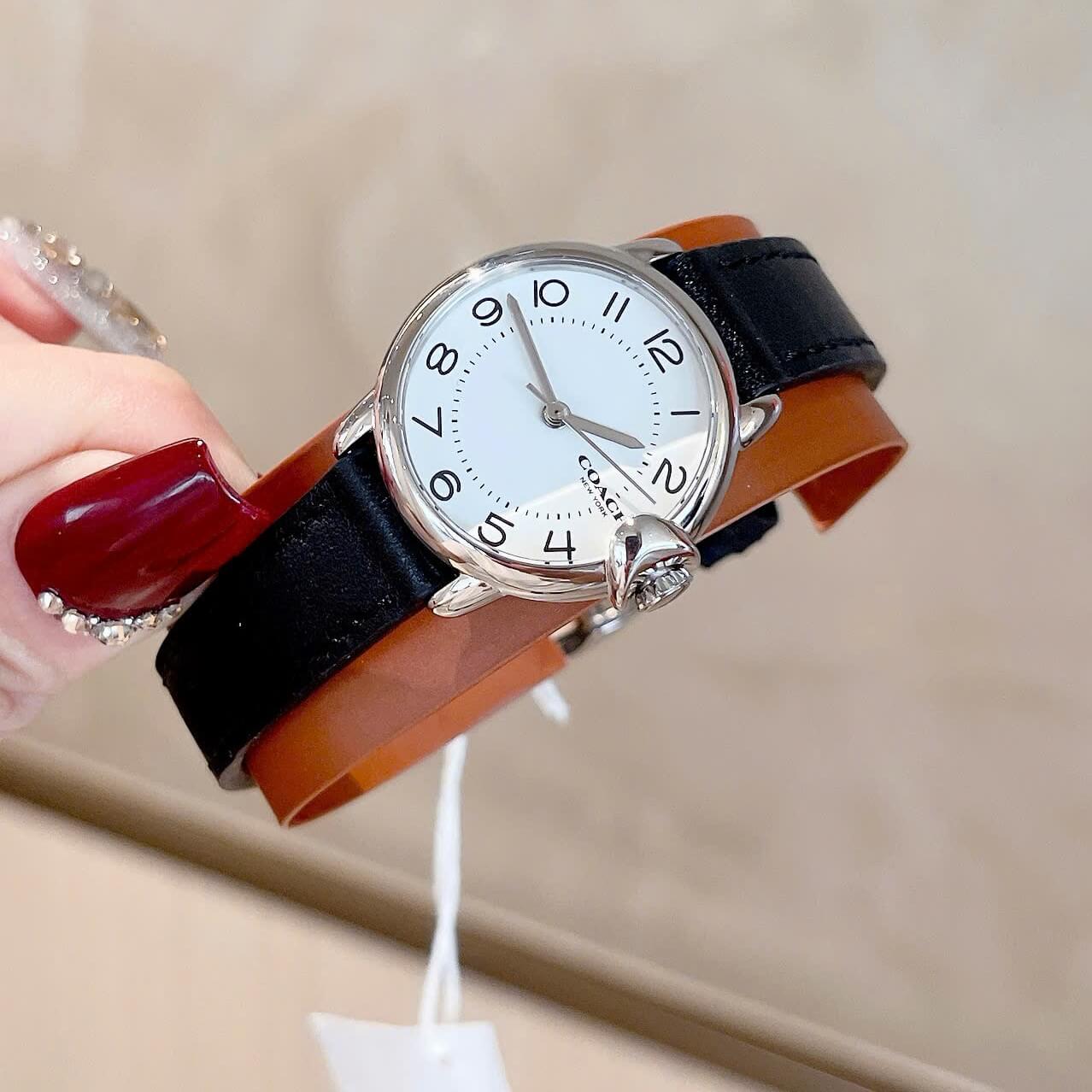 Đồng Hồ Nữ Coach Arden Size 28mm Dây Da Hồng Mặt Trắng Vỏ Silver Quartz