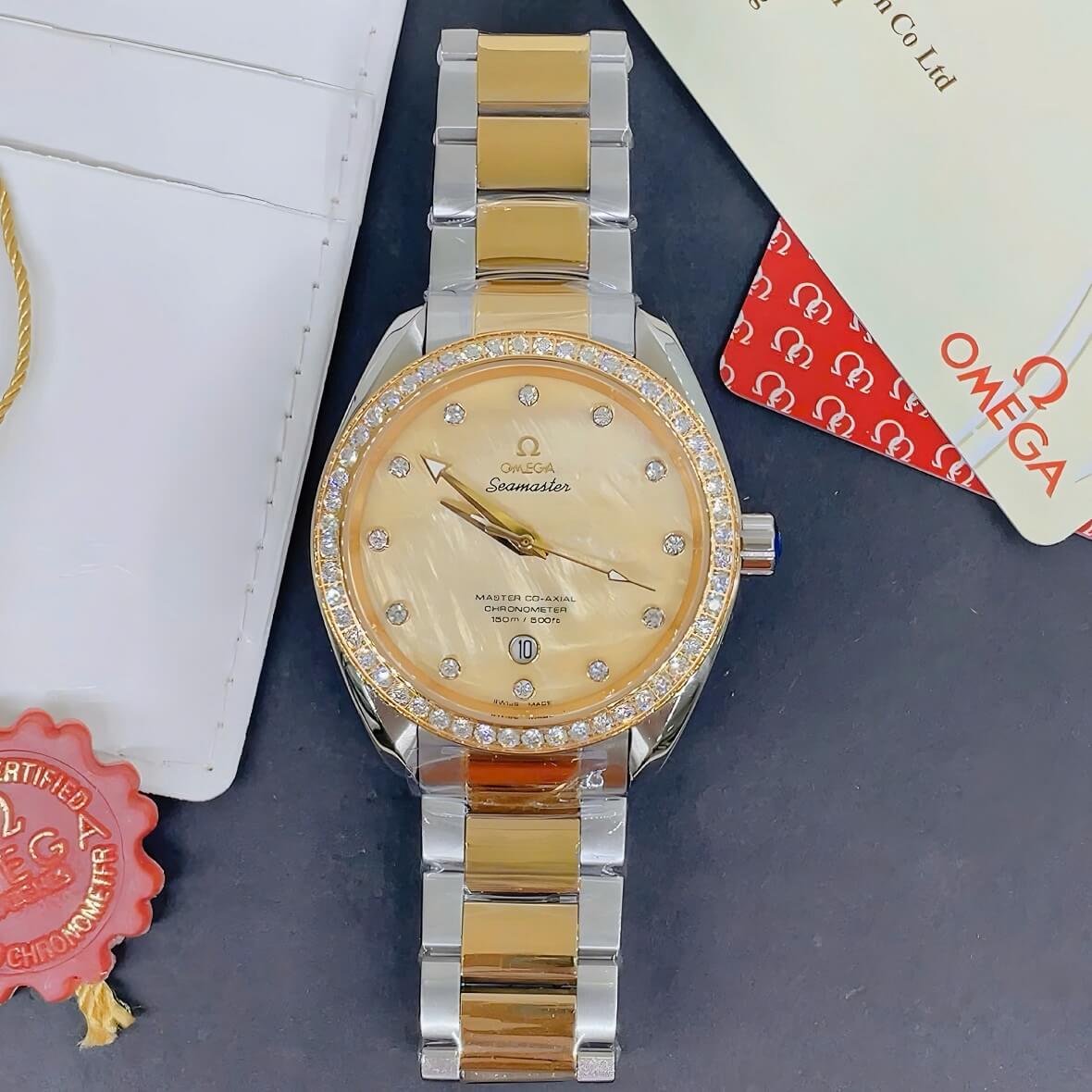 Đồng Hồ Nam Omega Seamaster Tự Động Đính Đá Mặt Vàng Xà Cừ Kim Loại Demi Vàng Size 40mm