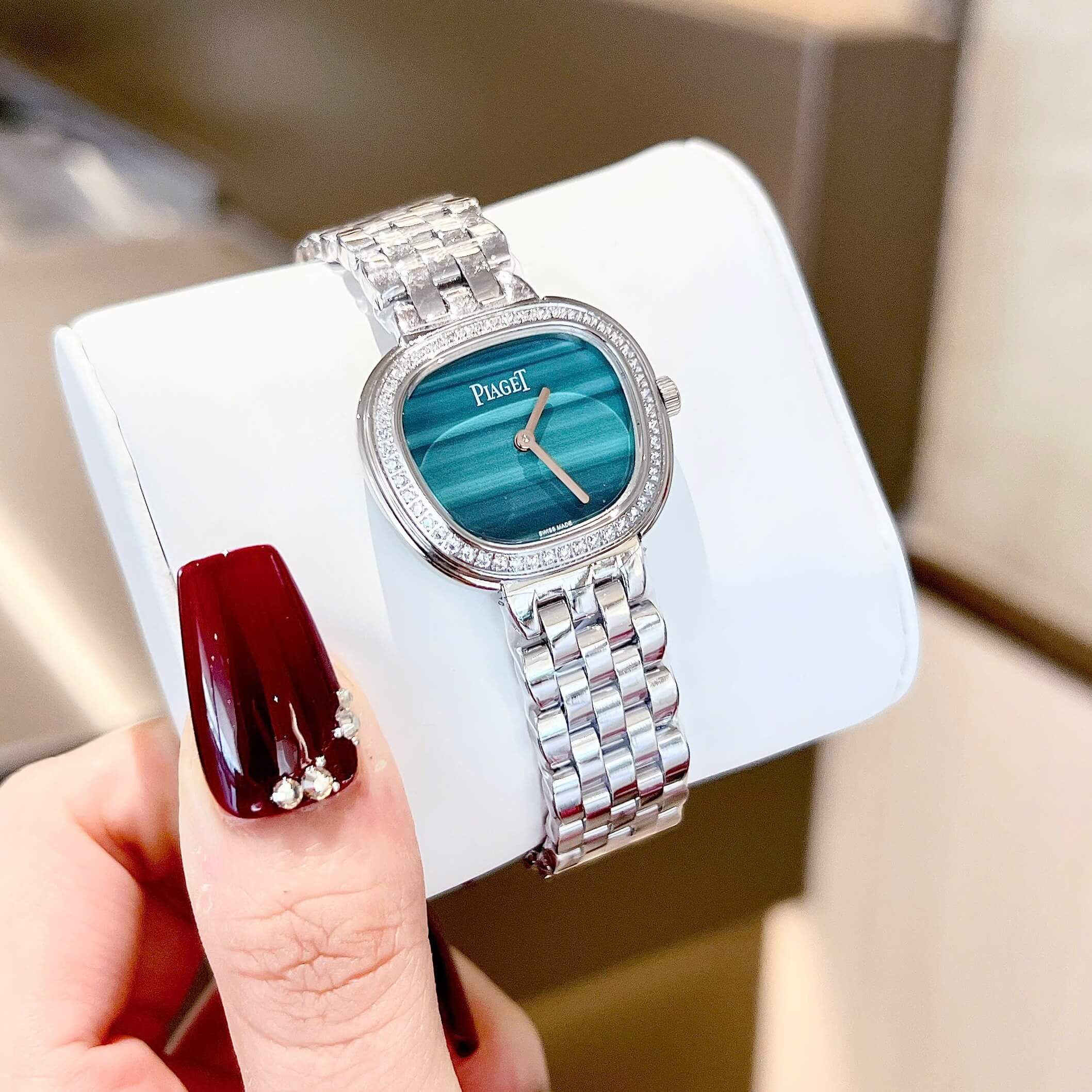 Đồng Hồ Nữ Piaget Limelight Sixtie Steel Diamond Size 29x25.3mm Vỏ Thép Bạc Mặt Xanh Viền Đá