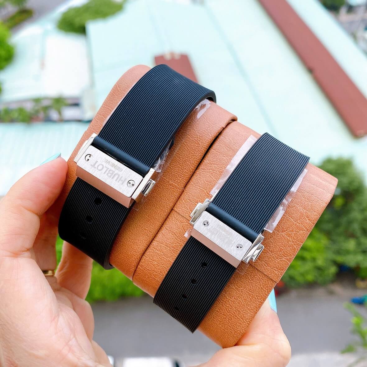 Đồng Hồ Cặp Hublot Classic Fusion Tự Động Mặt Đen Dây Cao Su Vỏ Silver Size 42mm-34mm