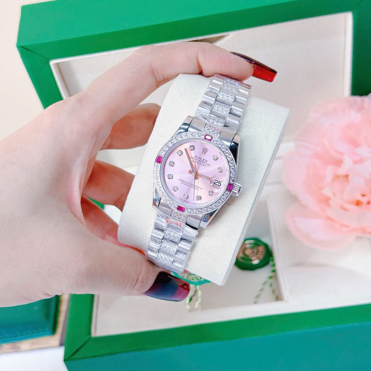 Đồng Hồ Nữ Rolex Datejust Viền Đá Mặt Hồng Dây Kim Loại Inox Đính Đá Máy Pin Size 31mm