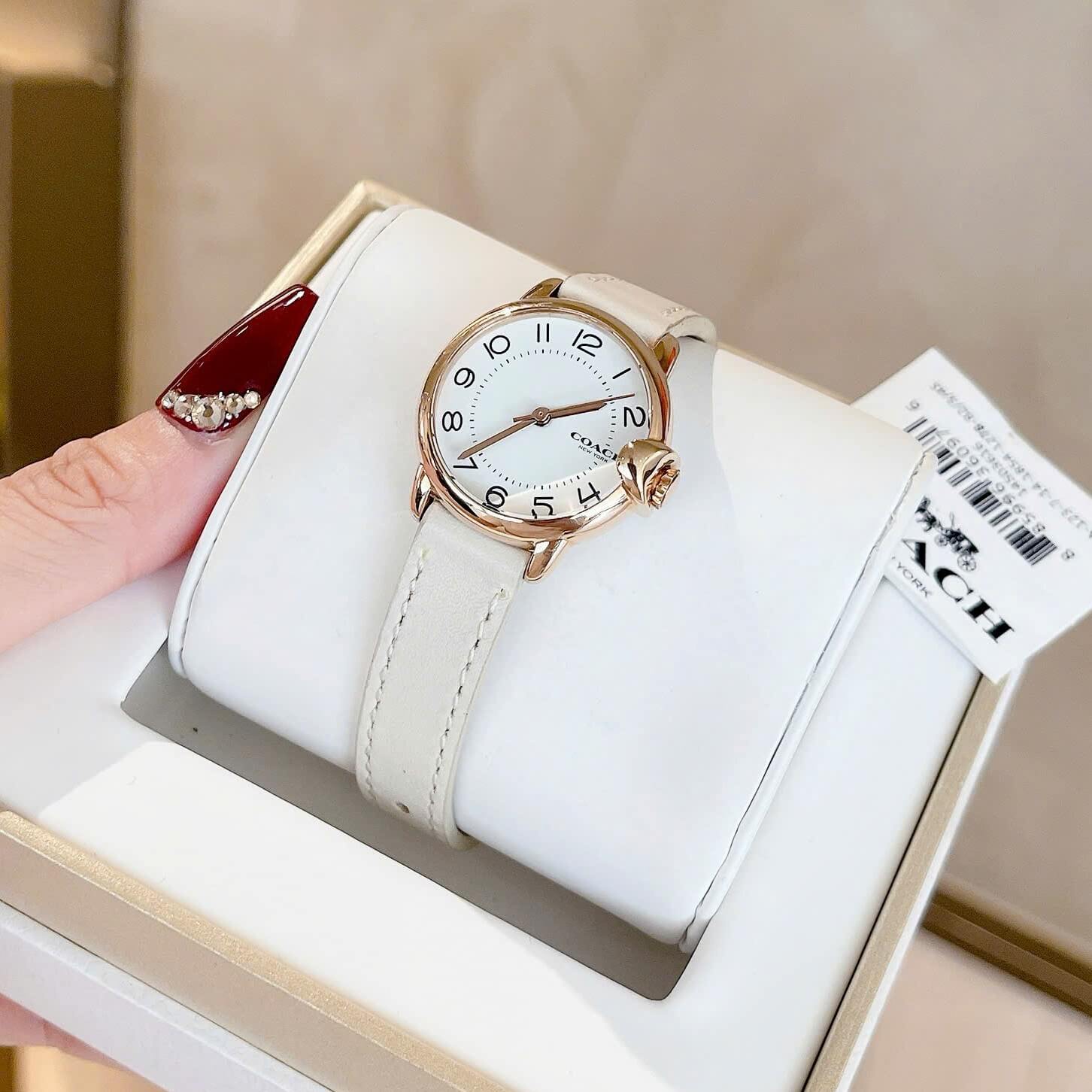Đồng Hồ Nữ Coach Arden Size 28mm Dây Da Trắng Kem Mặt Trắng Vỏ Rose Quartz