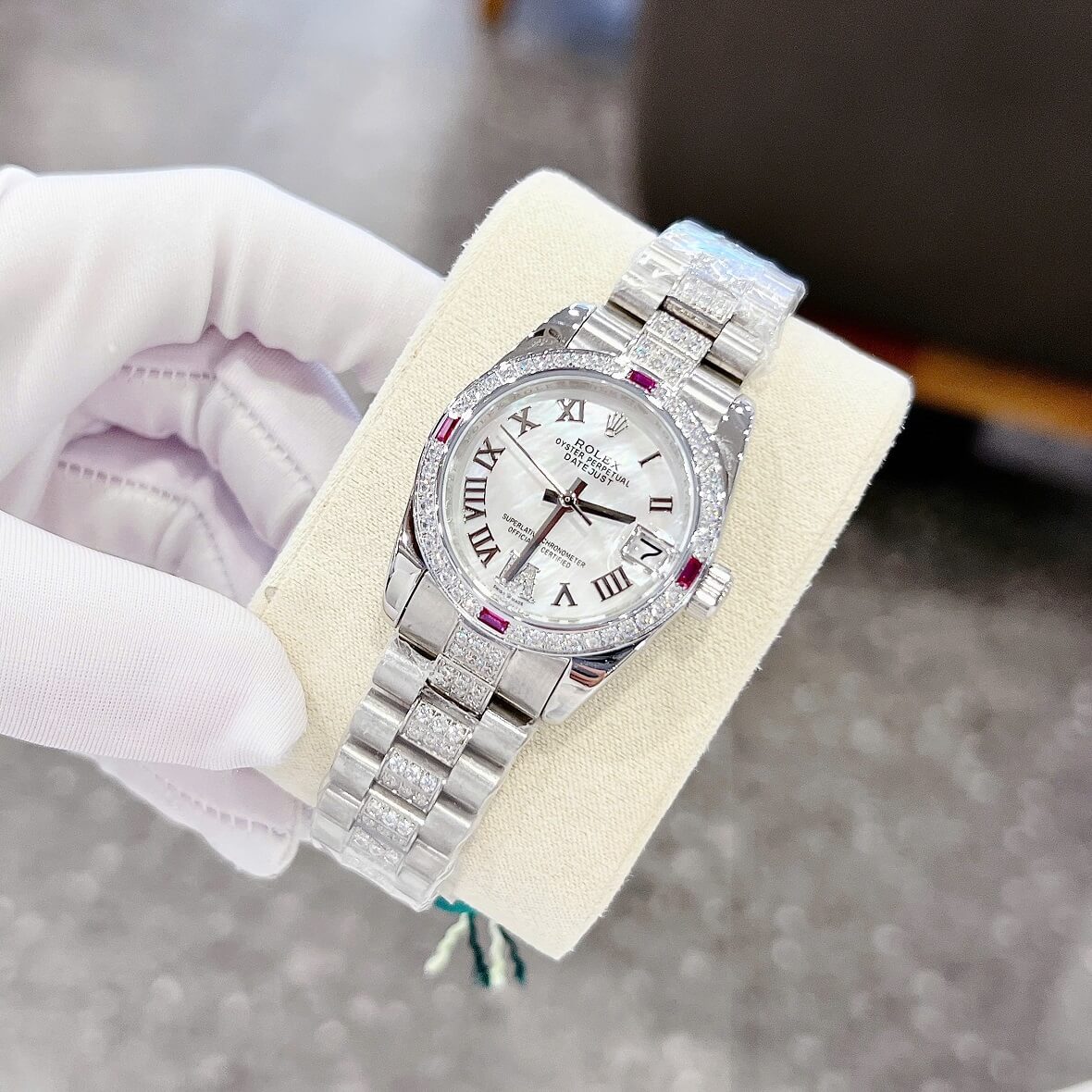 Đồng Hồ Nữ Rolex Datejust Viền Đá Mặt Trắng Dây Kim Loại Inox Đính Đá Máy Pin Size 31mm