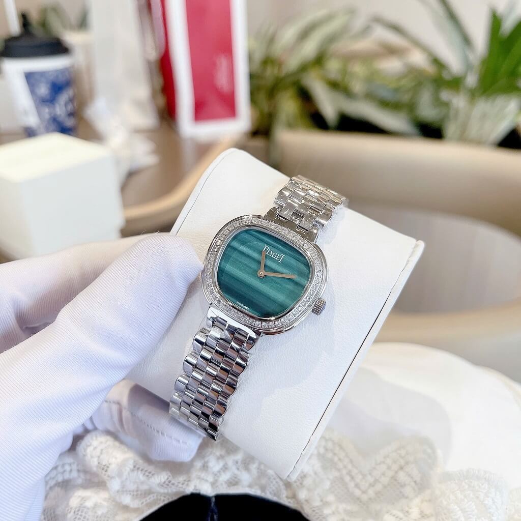 Đồng hồ nữ Piaget Sixtie size 29mm mặt xanh lá viền đính đá máy pin dây inox không gỉ