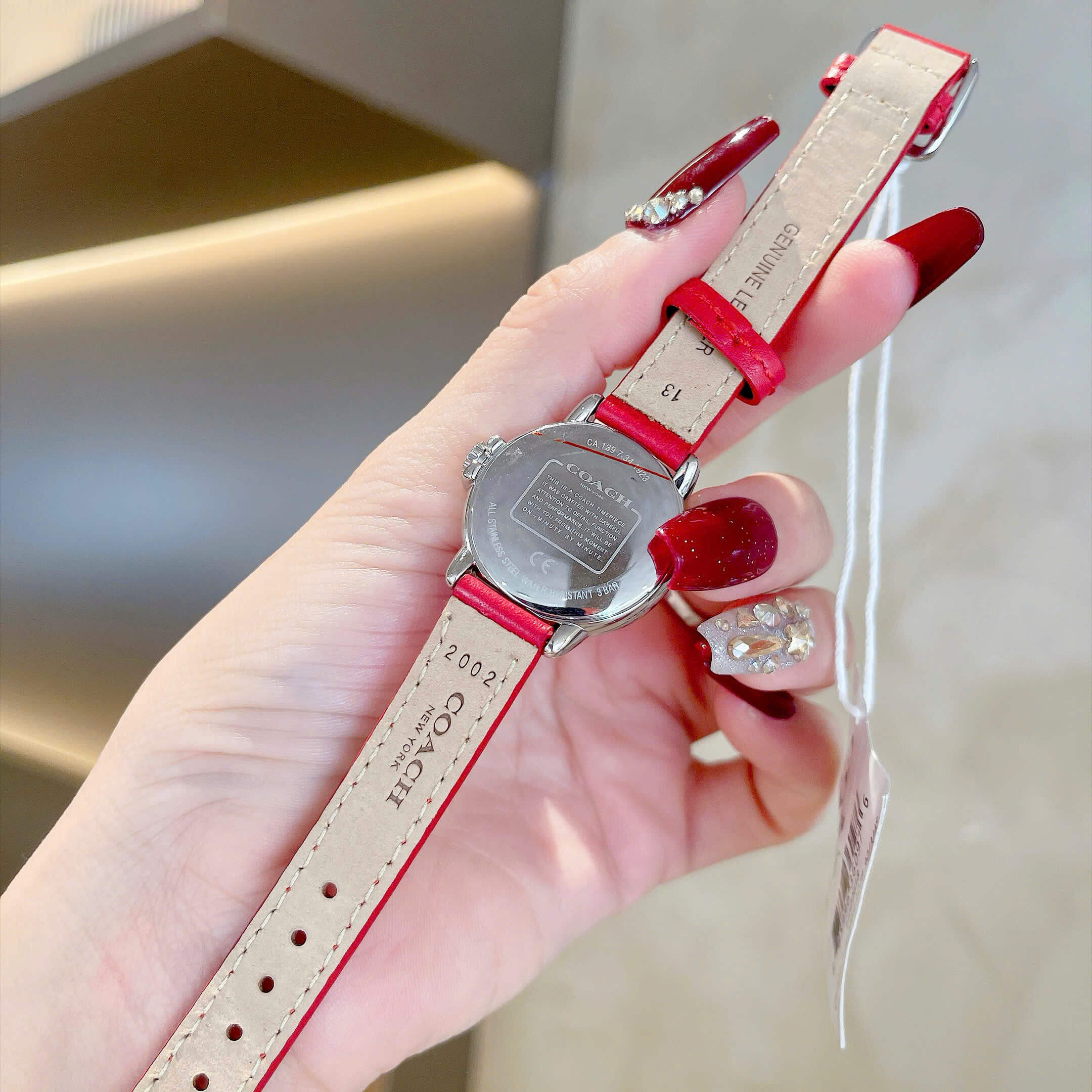 Đồng Hồ Nữ Coach Arden Size 28mm Dây Da Đỏ Mặt Trắng Quartz