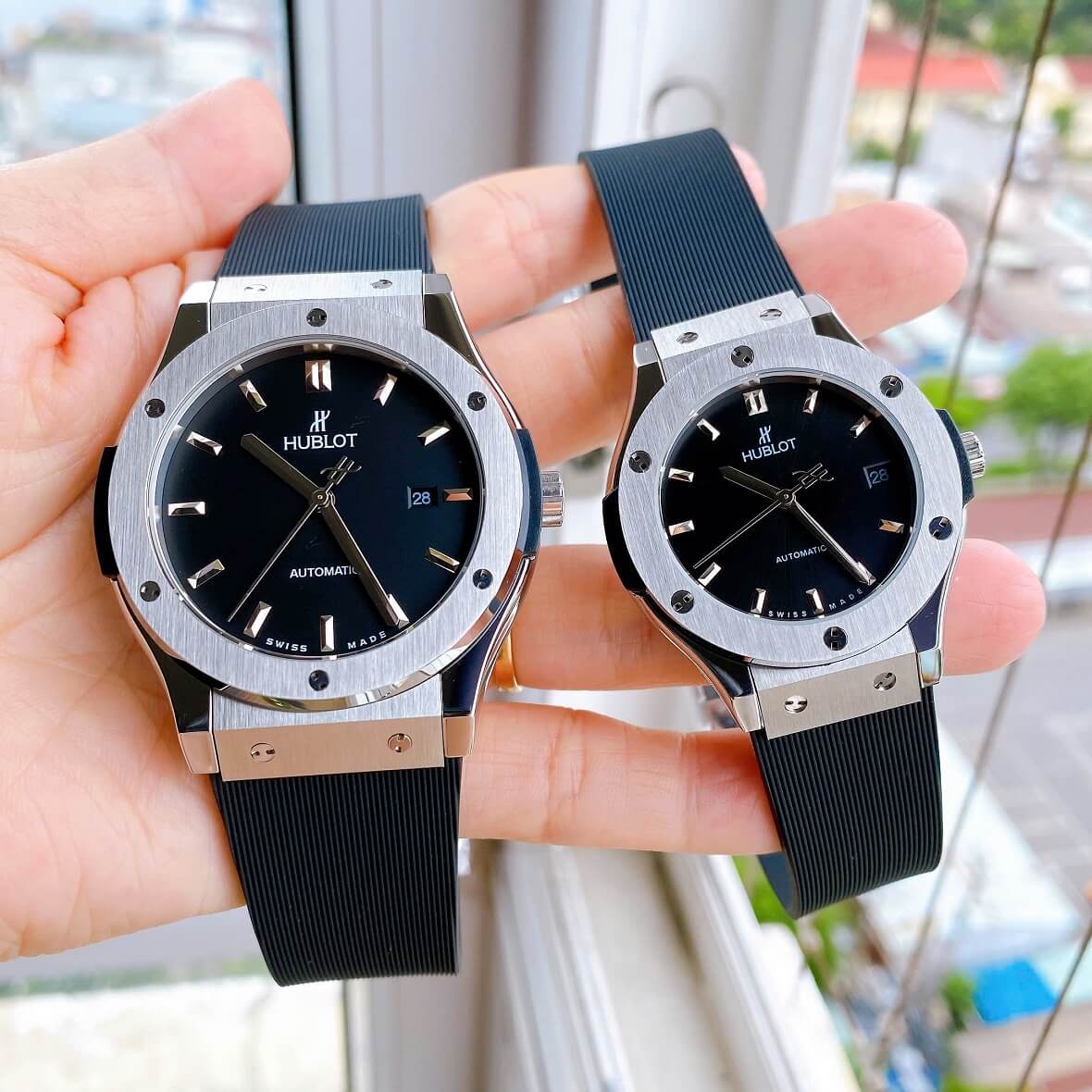 Đồng Hồ Cặp Hublot Classic Fusion Tự Động Mặt Đen Dây Cao Su Vỏ Silver Size 42mm-34mm