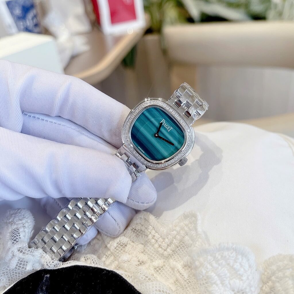 Đồng hồ nữ Piaget Sixtie size 29mm mặt xanh lá viền đính đá máy pin dây inox không gỉ