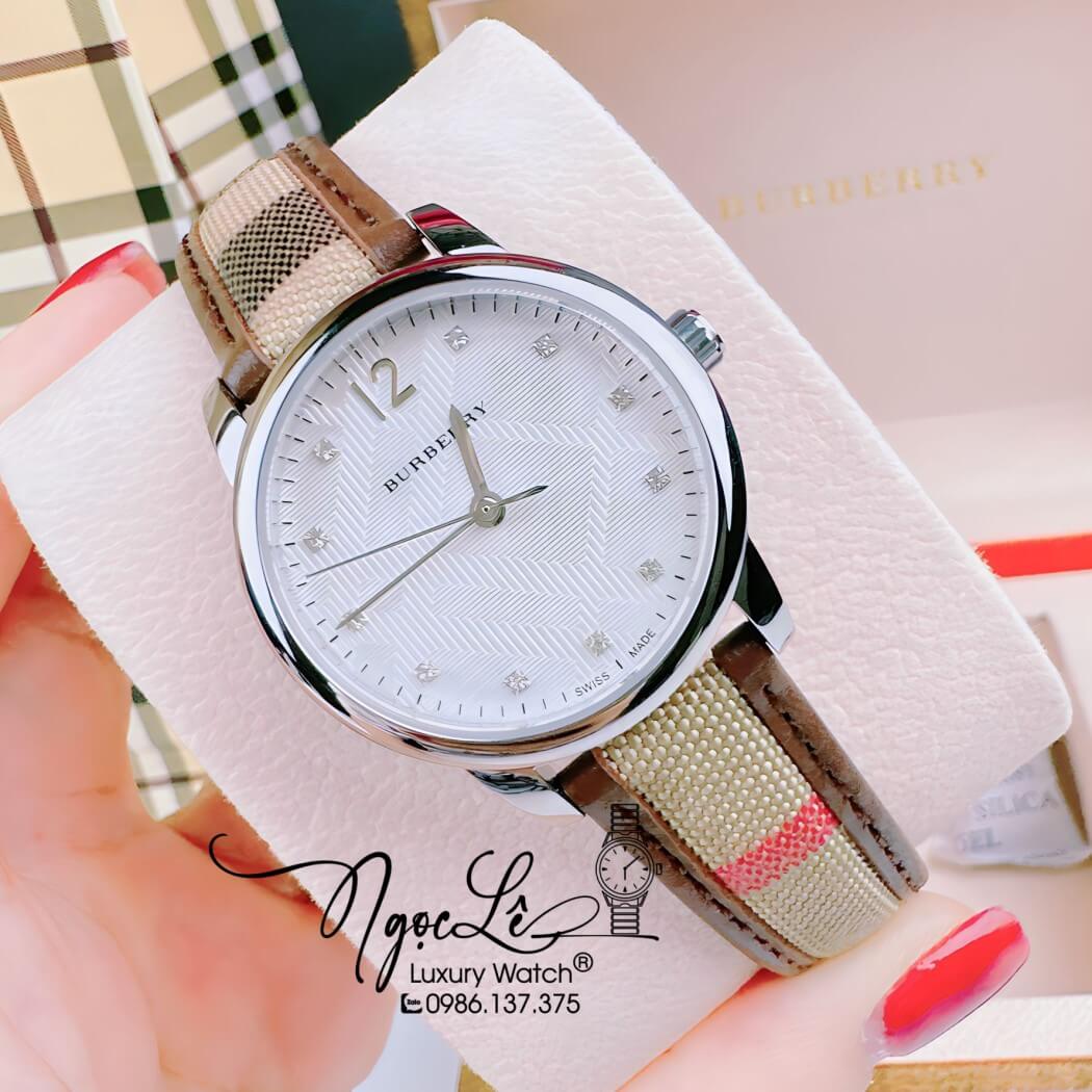 Đồng Hồ Burberry Nữ Dây Da Kẻ Sọc Caro Màu Nâu Mặt Trắng Size 32mm