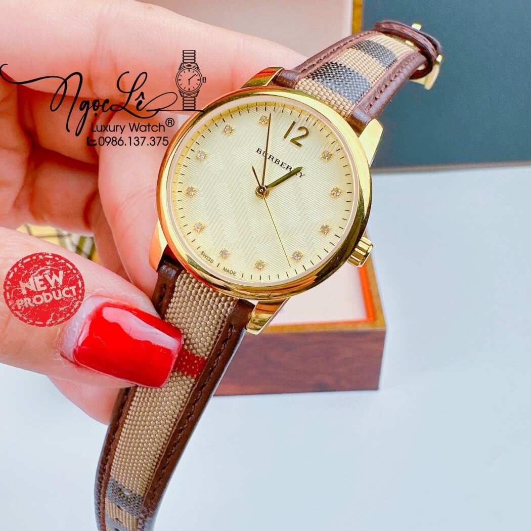 Đồng Hồ Burberry Nữ Dây Da Kẻ Sọc Caro Màu Nâu Mặt Vàng Size 32mm