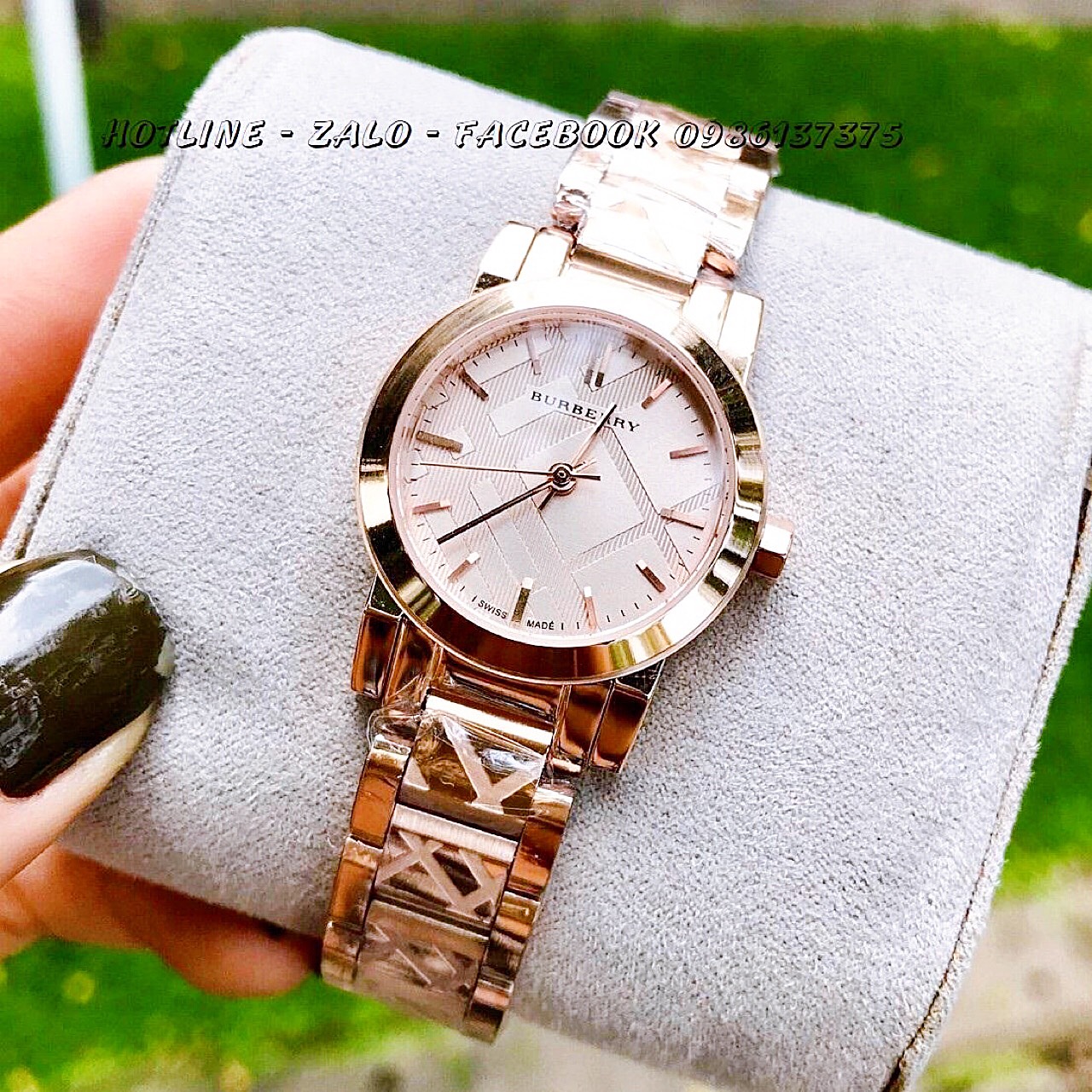 Đồng Hồ Burberry Nữ Vàng Hồng 28mm