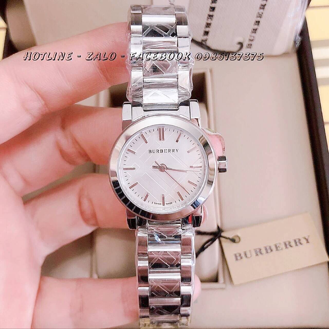 Đồng Hồ Burberry Nữ Bạc 28mm VRS1