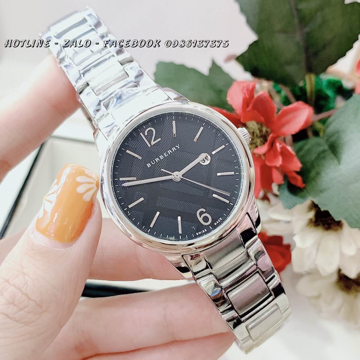 Đồng Hồ Burberry Nữ Bạc Mặt Đen 32mm