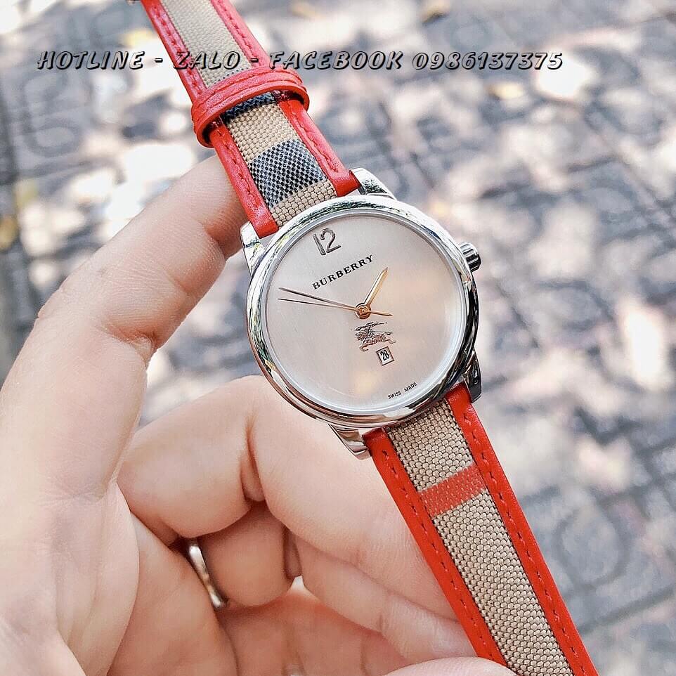 Đồng Hồ Burberry Nữ Dây Da Caro Đỏ 33mm Silver