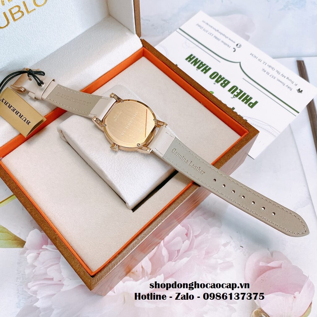 Đồng Hồ Burberry Nữ Dây Da Màu Nude Mặt Chia Vạch 34mm