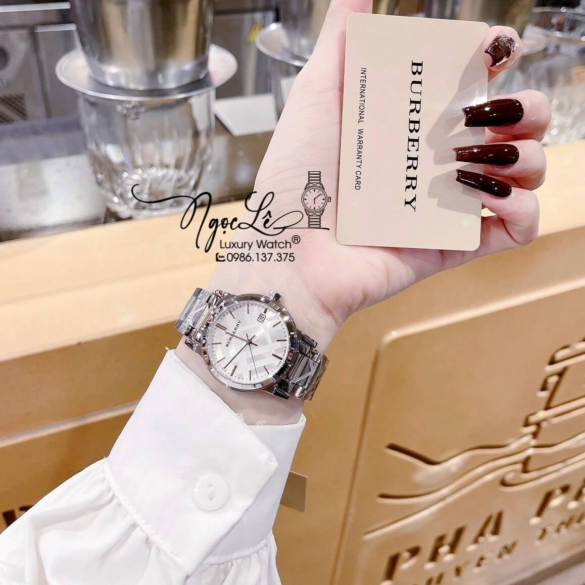 Đồng Hồ Nữ Burberry BU9144 The City Dây Kim Loại Silver Size 34mm