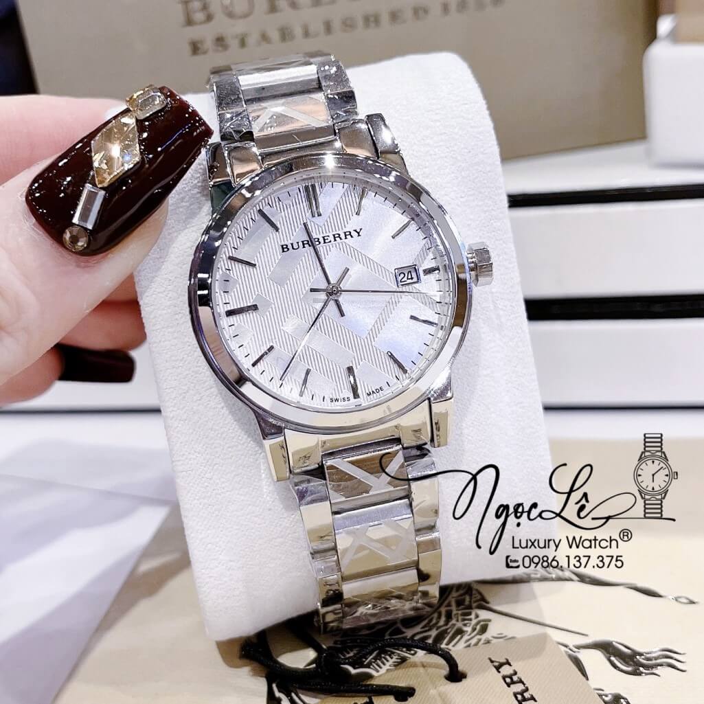 Đồng Hồ Burberry Nữ Dây Kim Loại Màu Bạc Cao Cấp 34mm