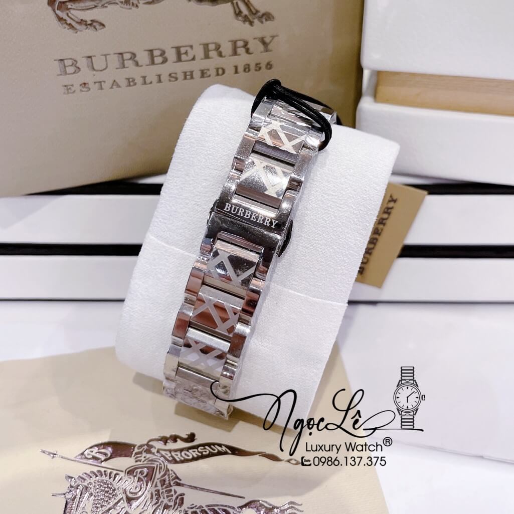 Đồng Hồ Burberry Nữ Dây Kim Loại Màu Bạc Cao Cấp 34mm