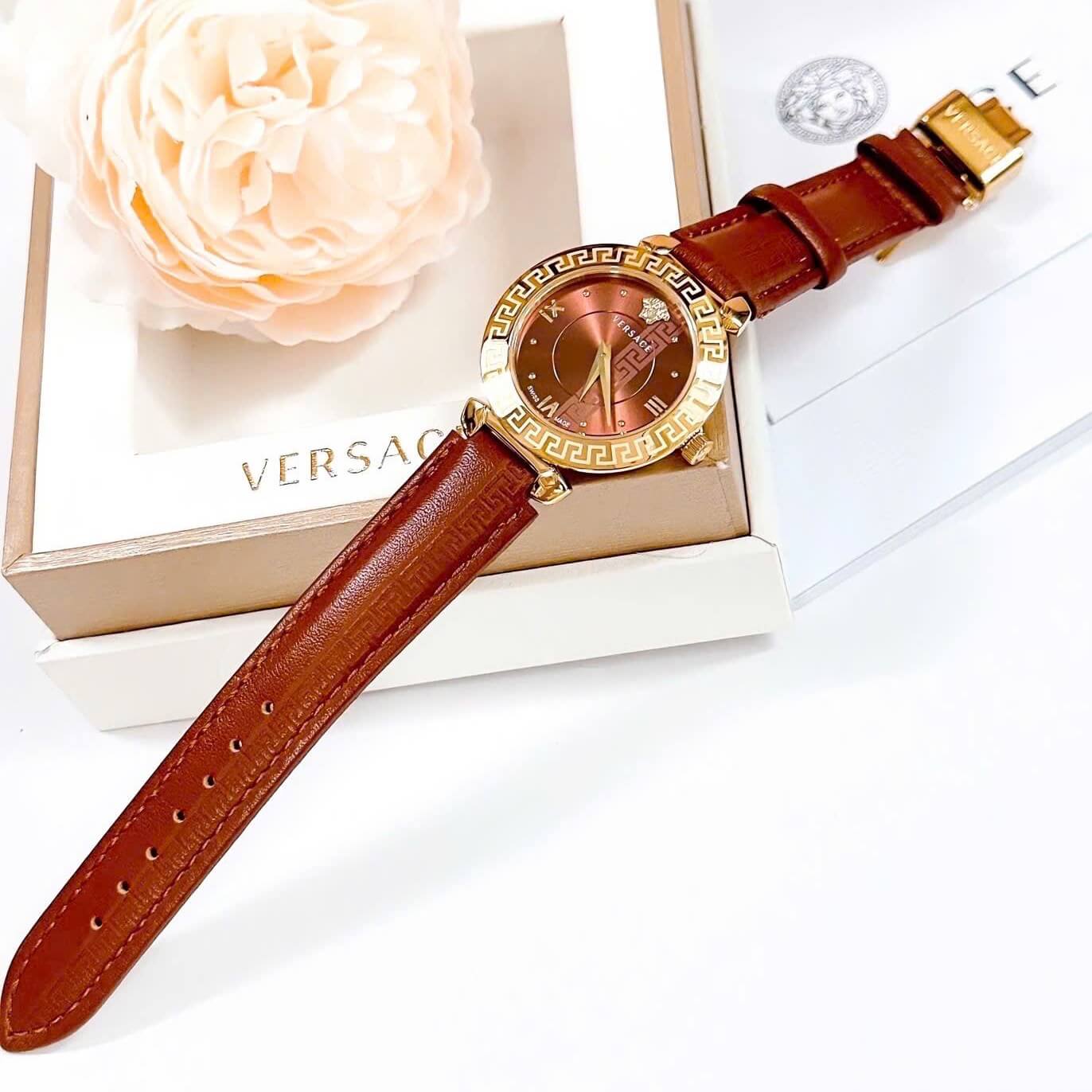 Đồng Hồ Cao Cấp Nữ - Đồng Hồ Versace Daphnis Dây Da Màu Nâu Vỏ Vàng Size 36mm