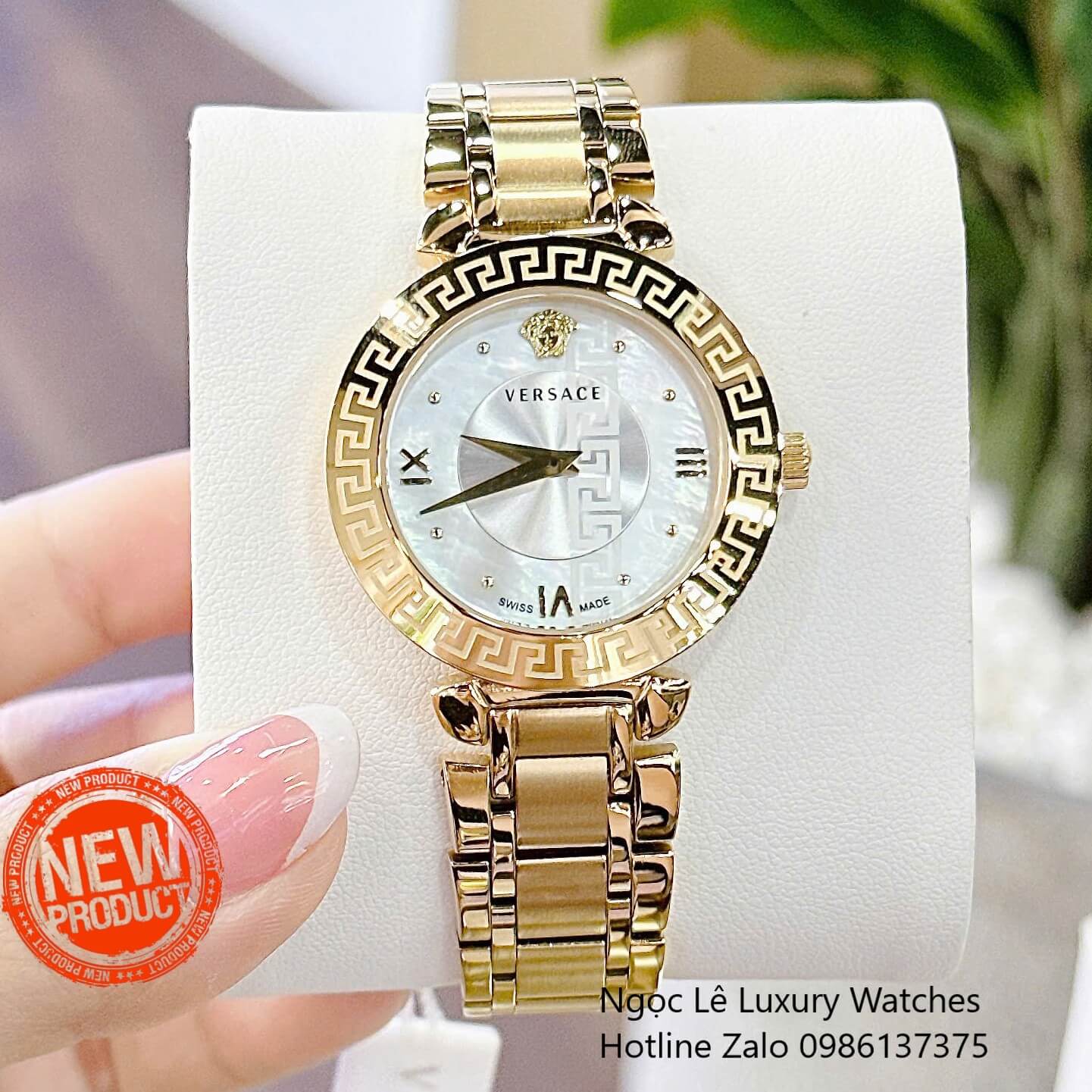 Đồng Hồ Cao Cấp Nữ - Đồng Hồ Versace Daphnis Dây Kim Loại Vàng Mặt Trắng Size 35mm