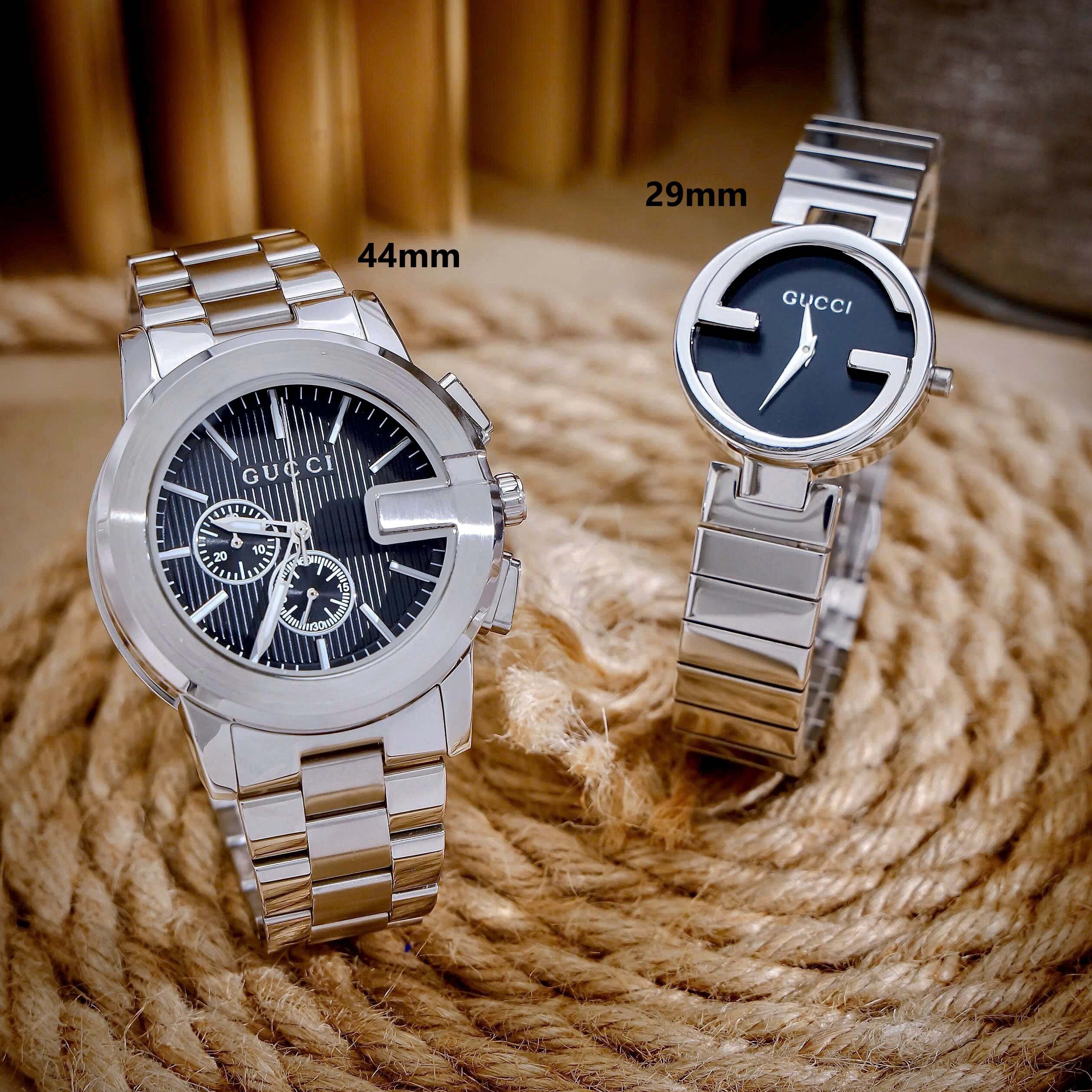 Đồng Hồ Cặp Gucci Dây Kim Loại Bạc Mặt Đen Cao Cấp Nam 44mm Nữ 29mm