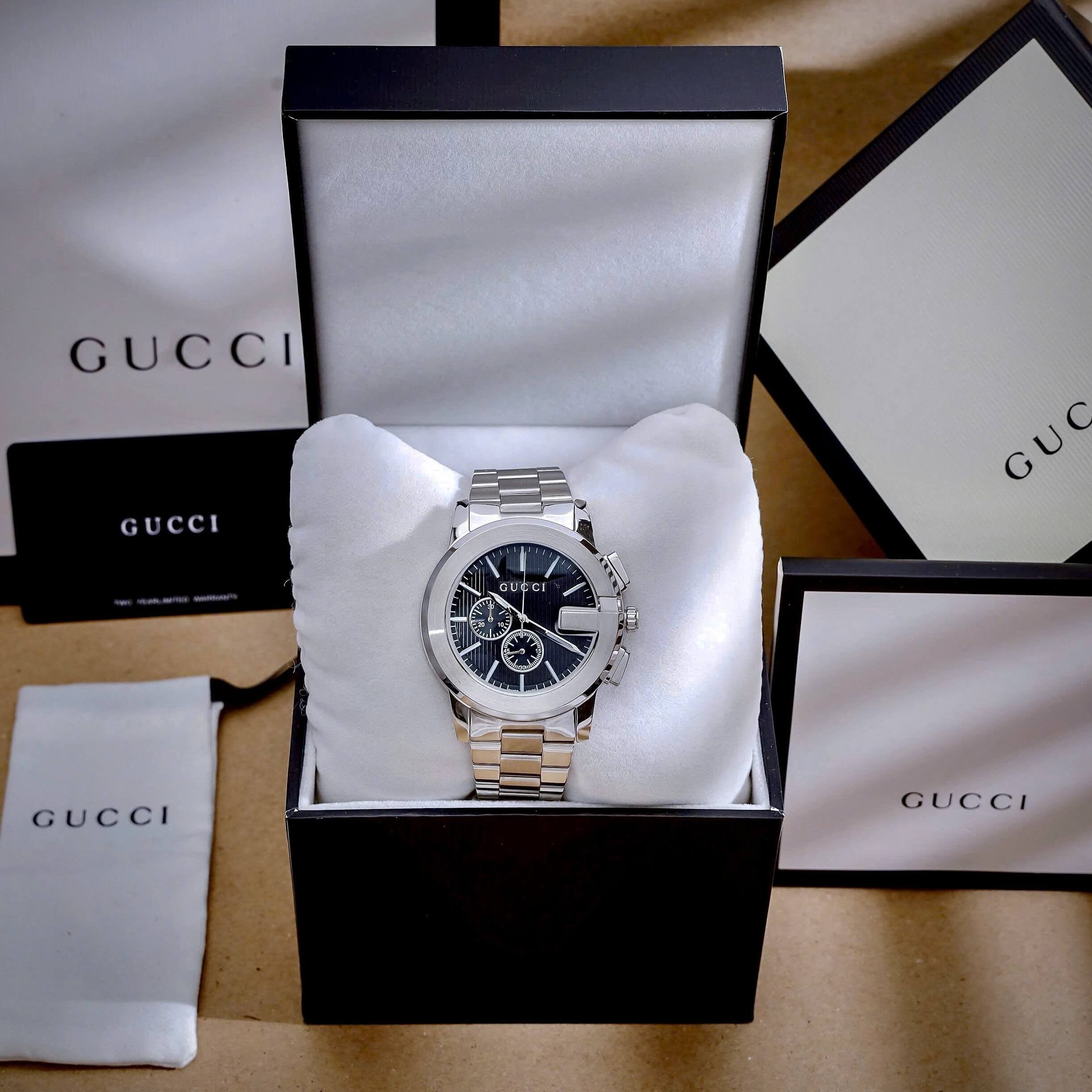 Đồng Hồ Cặp Gucci Dây Kim Loại Bạc Mặt Đen Cao Cấp Nam 44mm Nữ 29mm