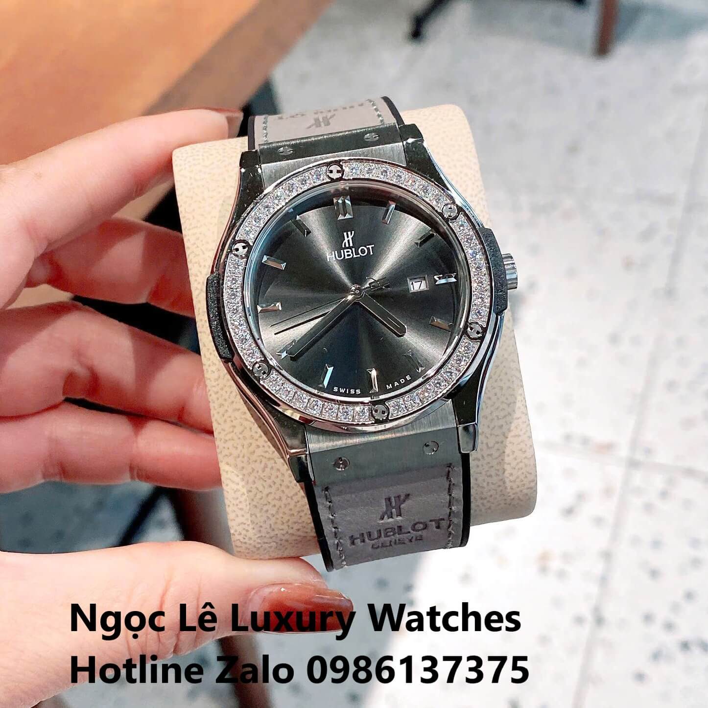 Đồng Hồ Cặp Hublot Classic Fusion Pin Màu Xám Đính Đá Vỏ Bạc Size 41mm - 34mm